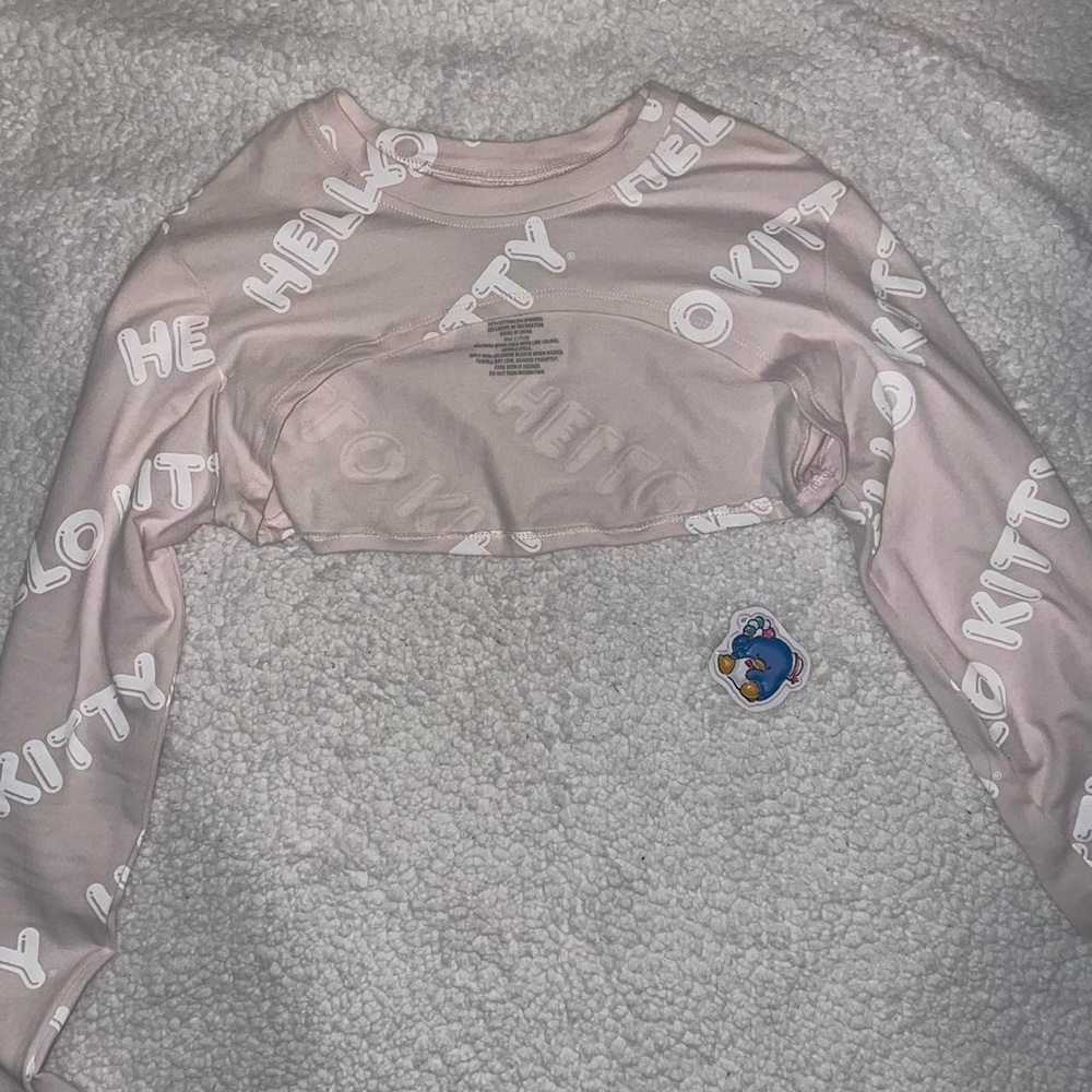 Hello kitty layering top